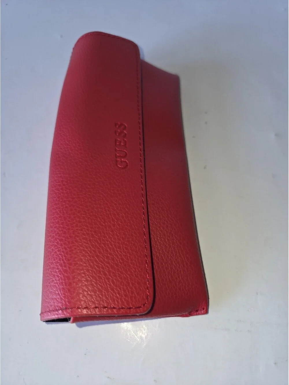 GUESS Red Eyeglass Sunglass Case Soft Case Pebbled Faux Leather SG2